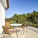 File-5 By Interhome *